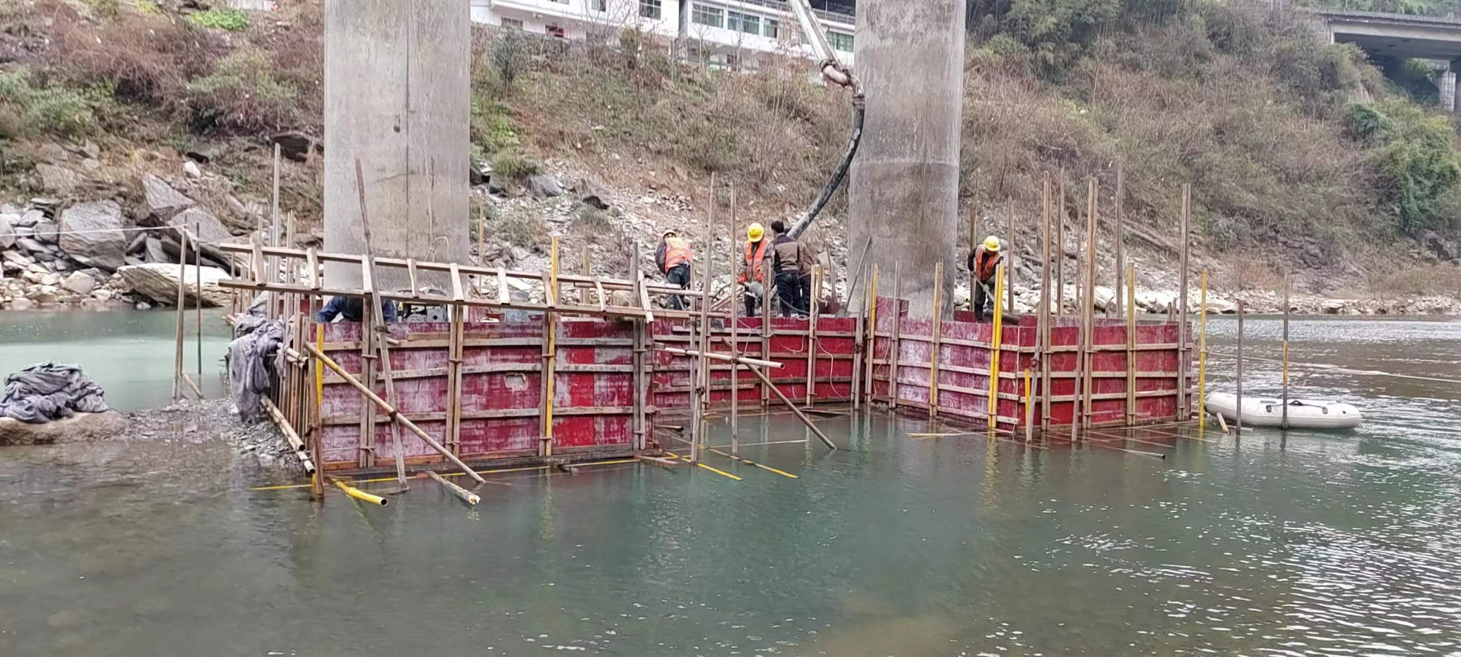 娄底水利工程施工中堤坝渗漏原因以及防渗加固技术